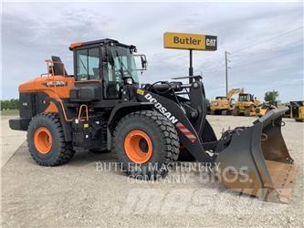 Doosan DL320-7 Pale gommate