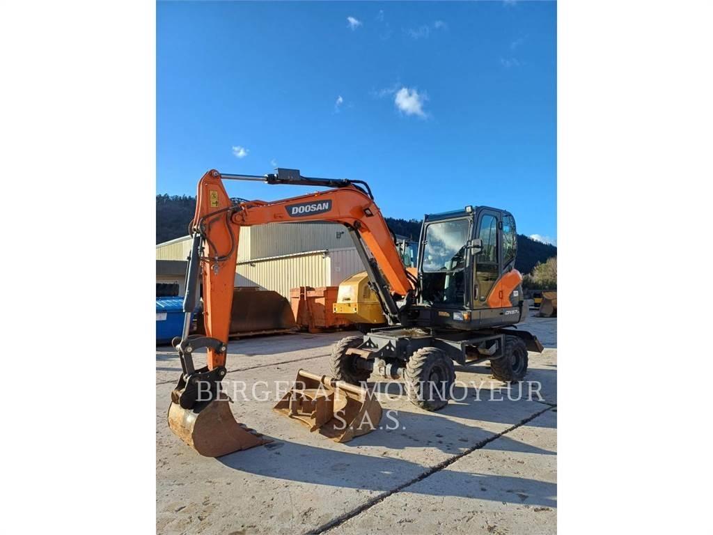 Doosan DX57W-7 Escavatori gommati