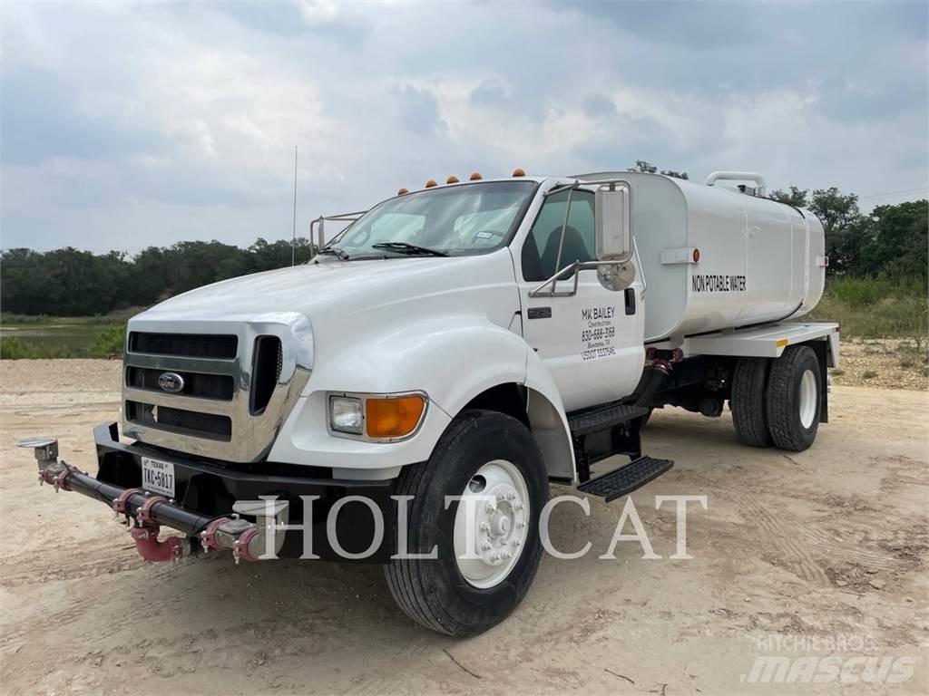 Ford F750 Cisterna