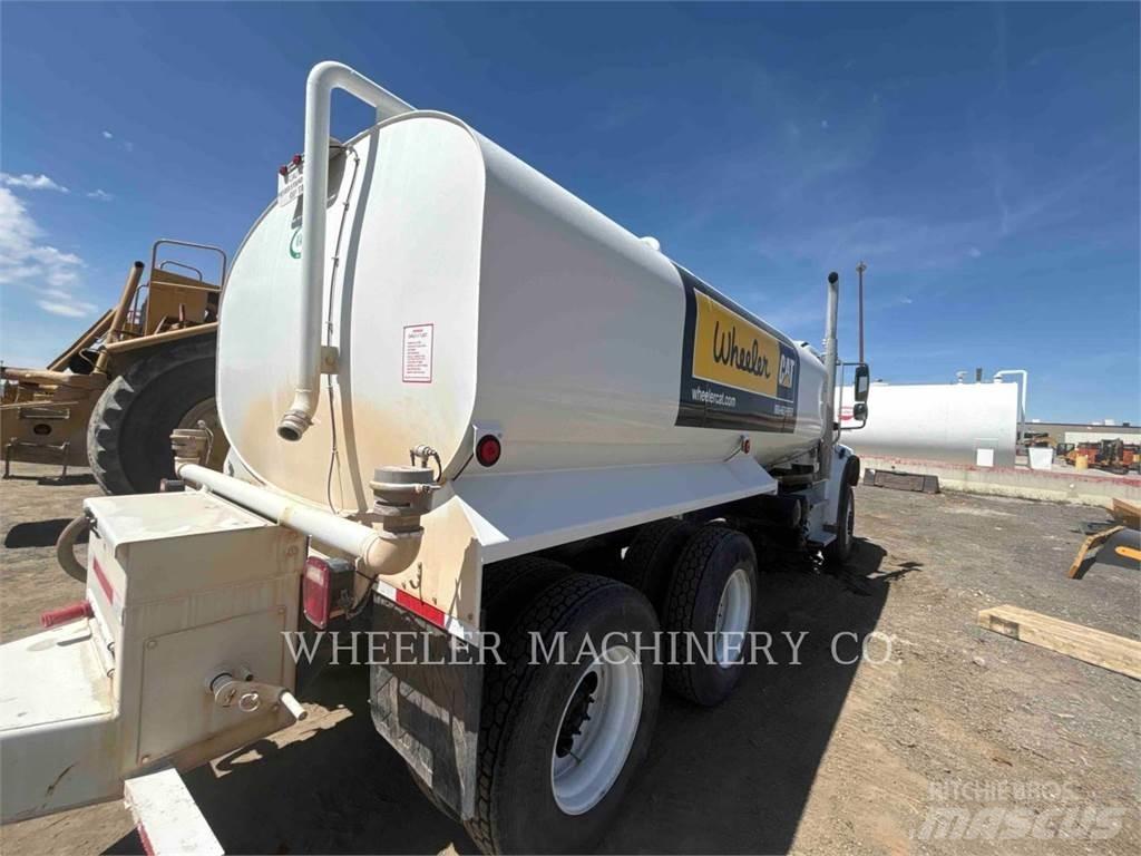Freightliner WT4000 A Cisterna