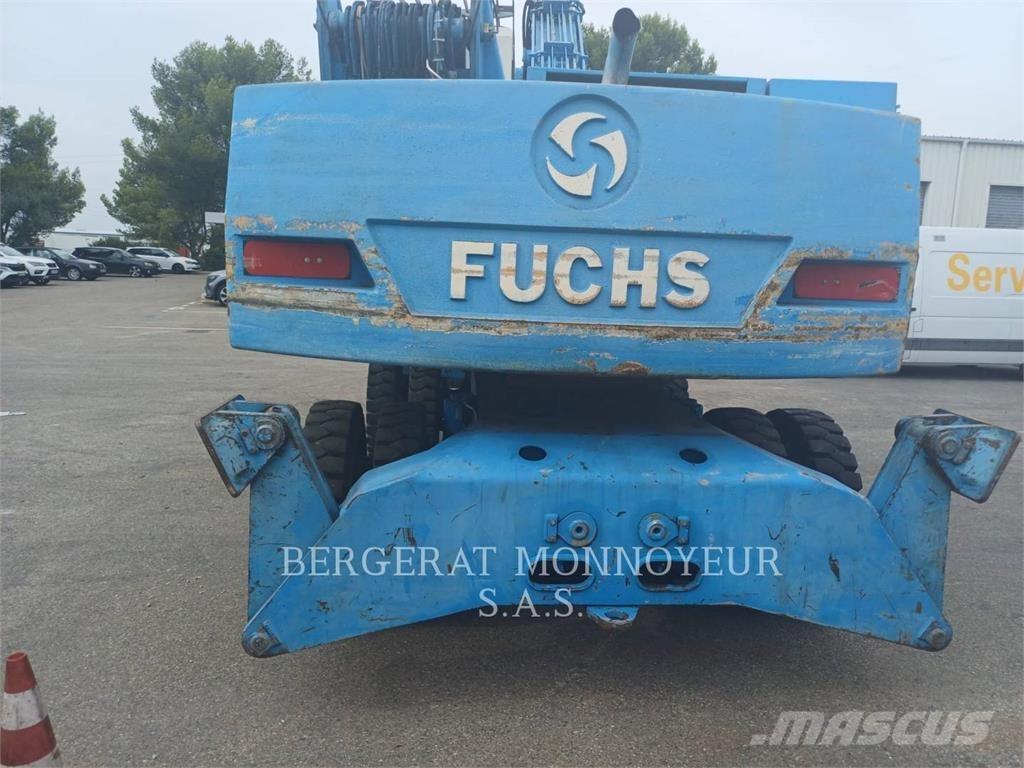 Fuchs MHL320 Escavatori gommati