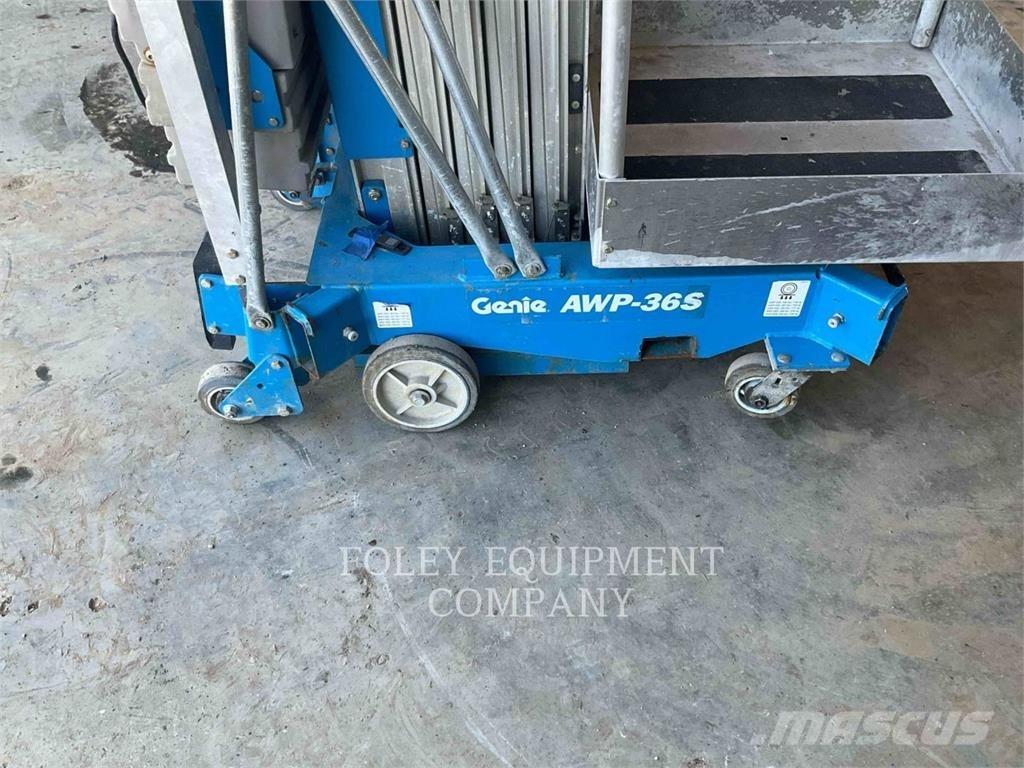 Genie AWP36SDC Piattaforme a pantografo