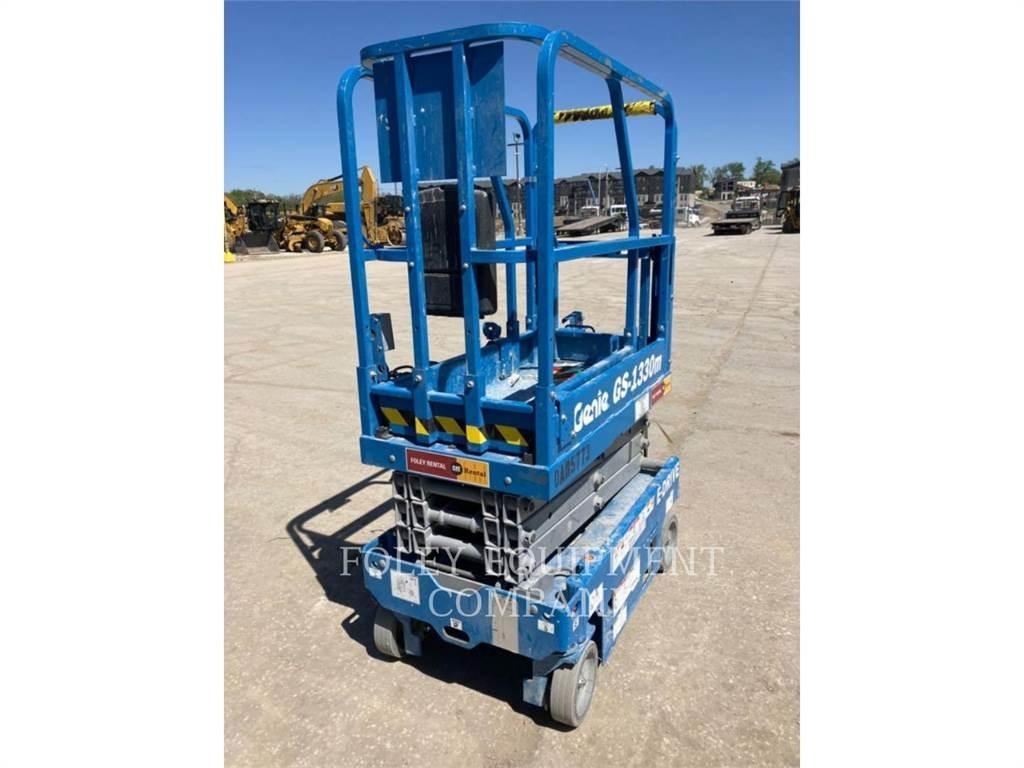 Genie GS1330 Piattaforme a pantografo