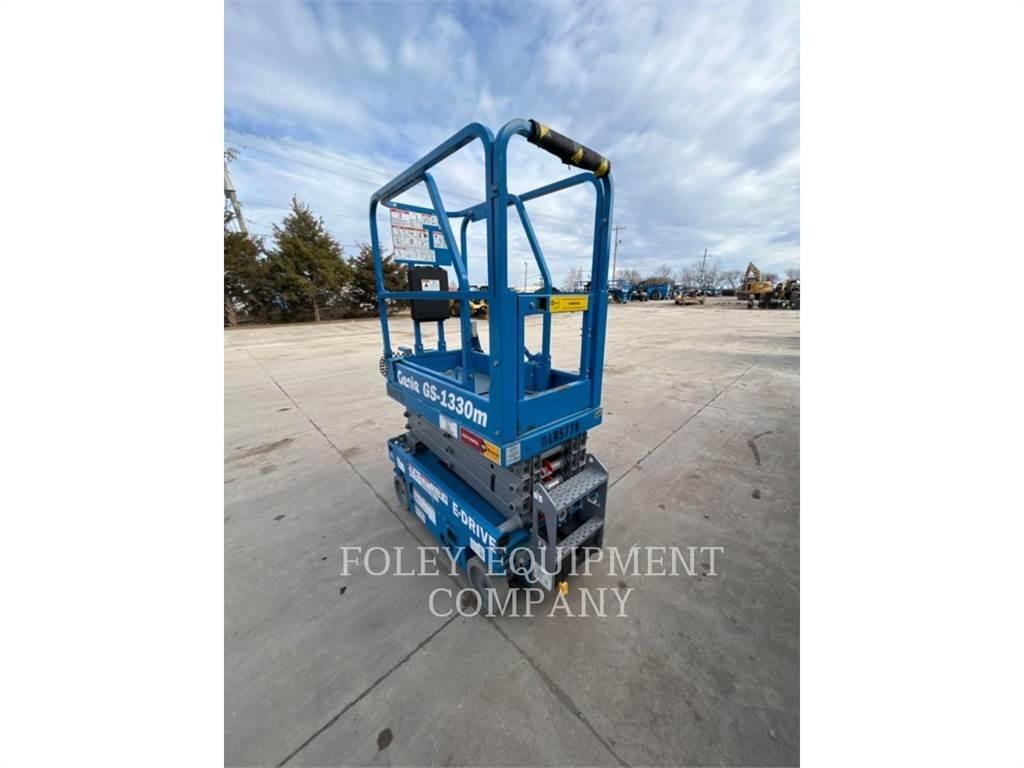 Genie GS1330 Piattaforme a pantografo