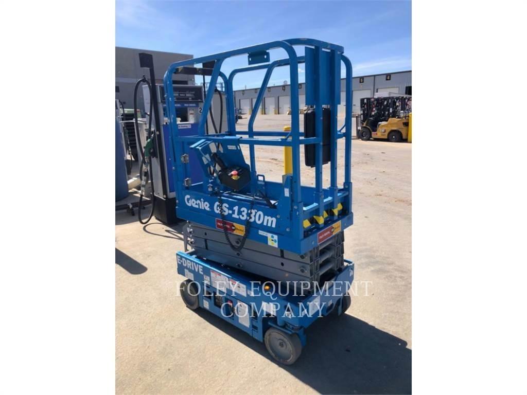 Genie GS1330 Piattaforme a pantografo