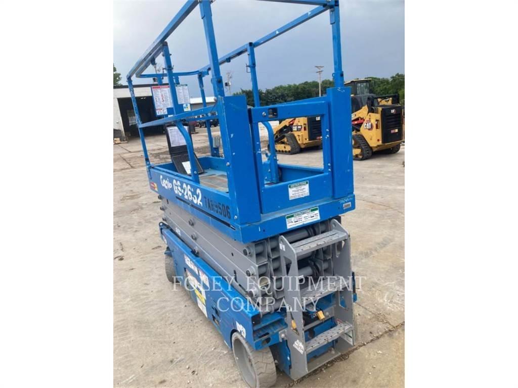 Genie GS2632 Piattaforme a pantografo