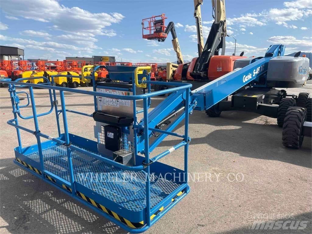 Genie S45XC Piattaforme a braccio articolato