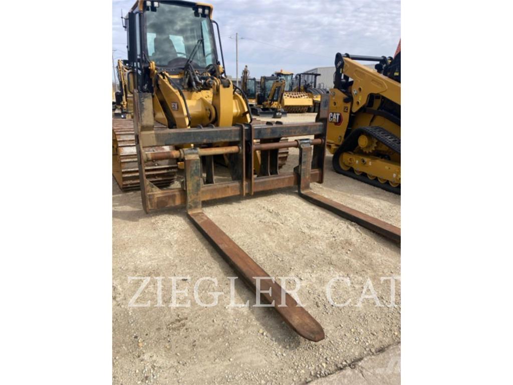  HENDERSON TAG_CZ Pale cingolate