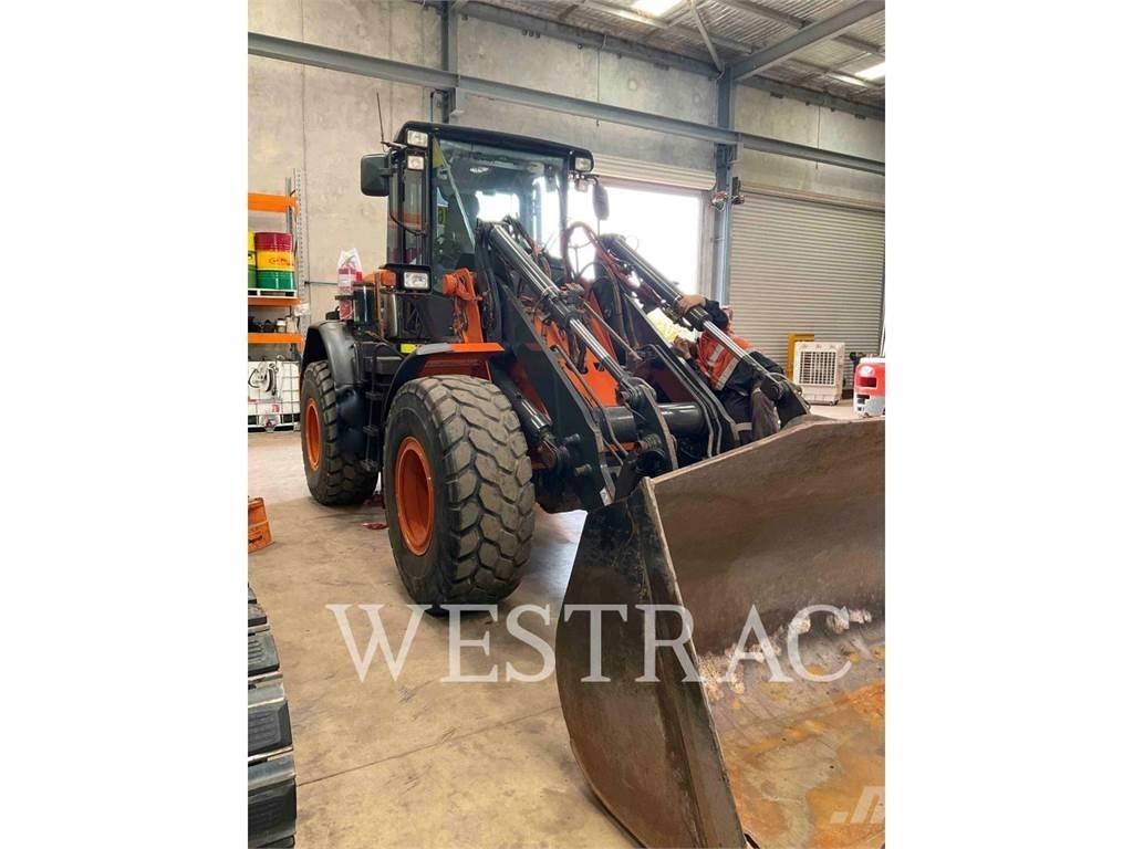 Hitachi ZW180-5B Pale gommate
