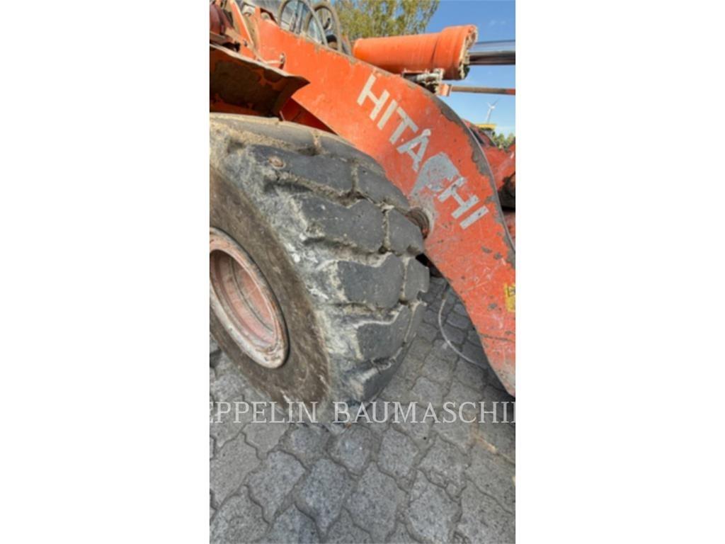 Hitachi ZW250-6 Pale gommate