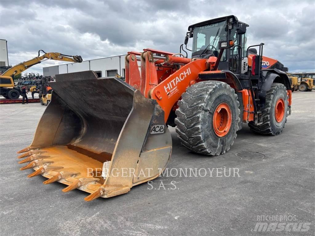 Hitachi ZW370.6 Pale gommate