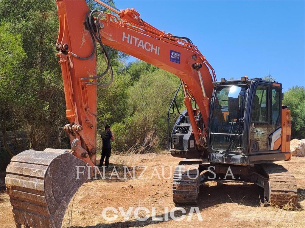 Hitachi ZX135 Escavatori cingolati