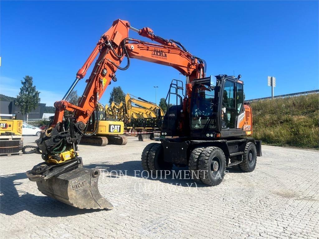 Hitachi ZX135W Escavatori gommati