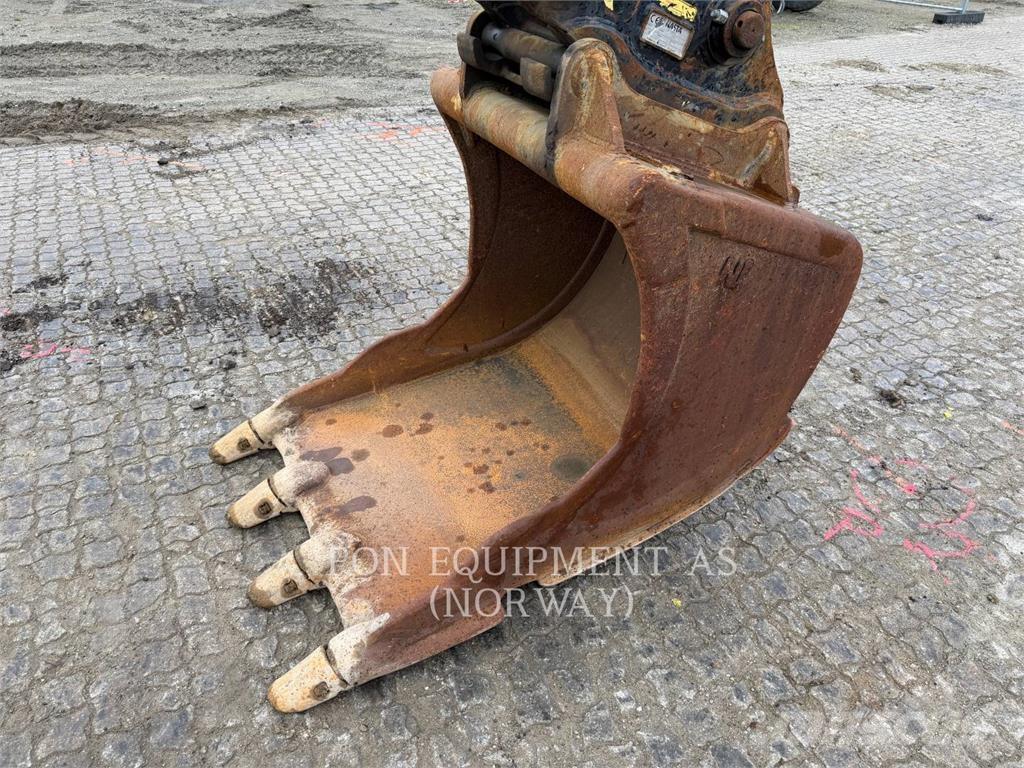 Hitachi ZX210 Escavatori cingolati