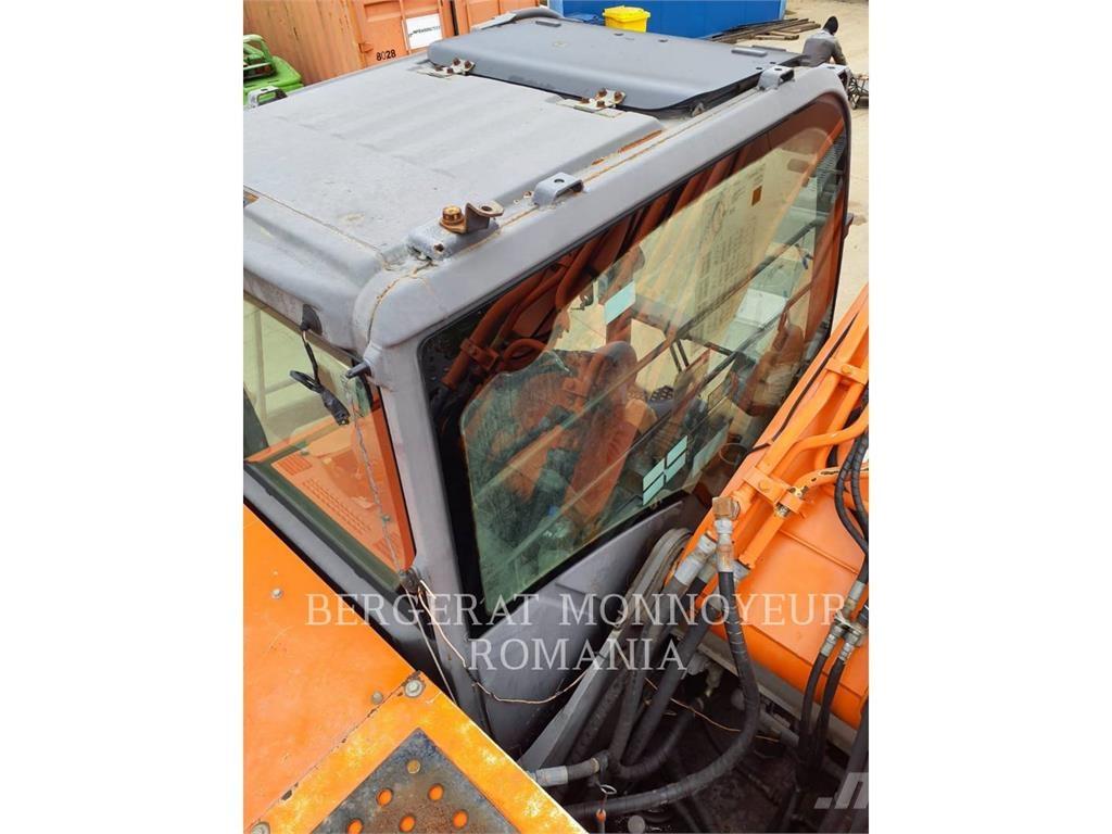 Hitachi ZX2400N-3 Escavatori cingolati