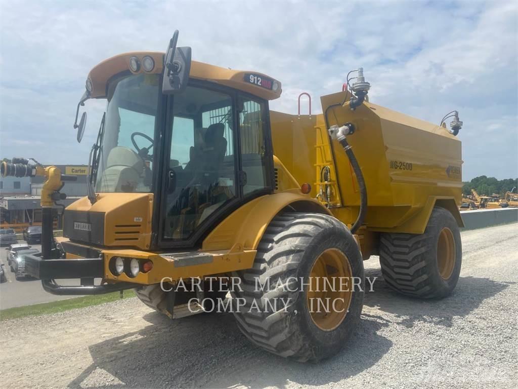 Hydrema HYD 912HM Cisterna