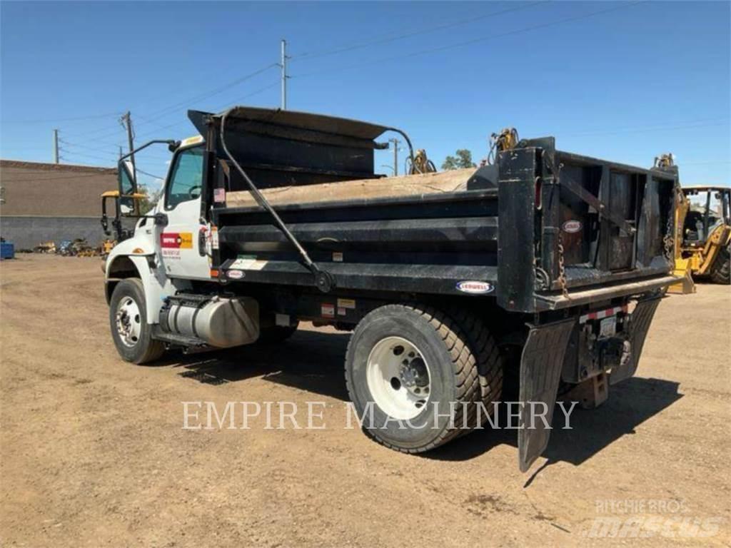 International 6YD DUMP Cisterna
