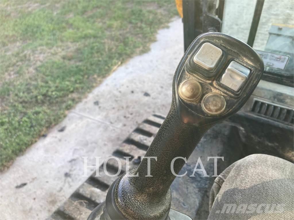 JCB 270T Pale cingolate
