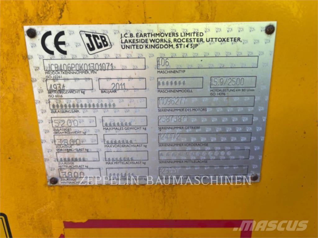 JCB 406 Pale gommate