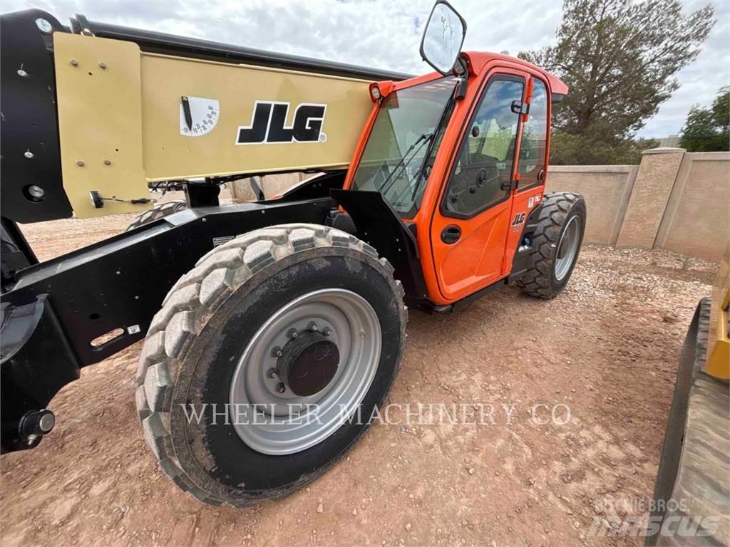 JLG 1055 Sollevatori telescopici