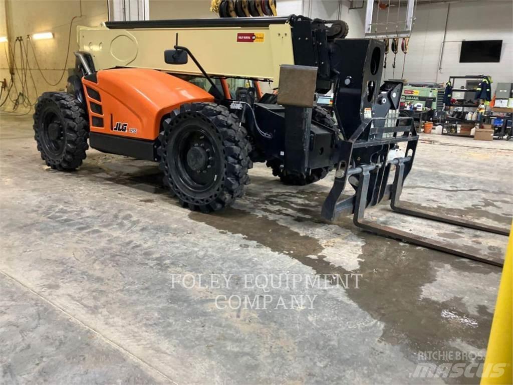 JLG 1255C Sollevatori telescopici