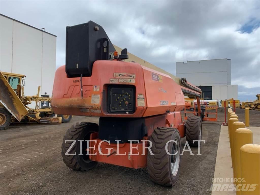 JLG 1350SJP Piattaforme a braccio articolato