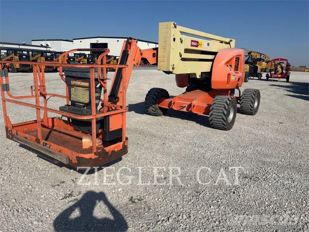 JLG 450AJ Piattaforme a braccio articolato