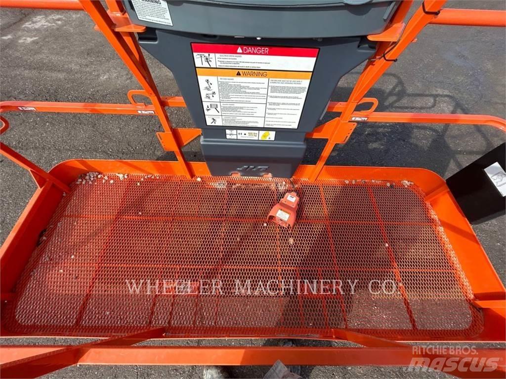 JLG 460SJ Piattaforme a braccio articolato