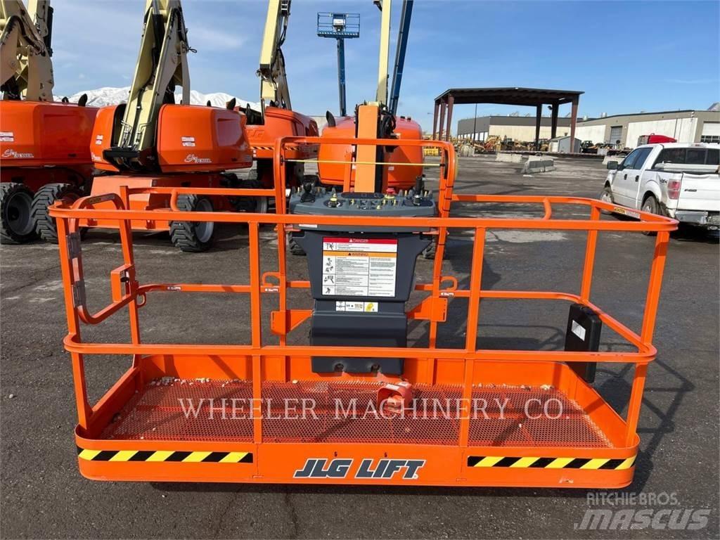 JLG 460SJ Piattaforme a braccio articolato