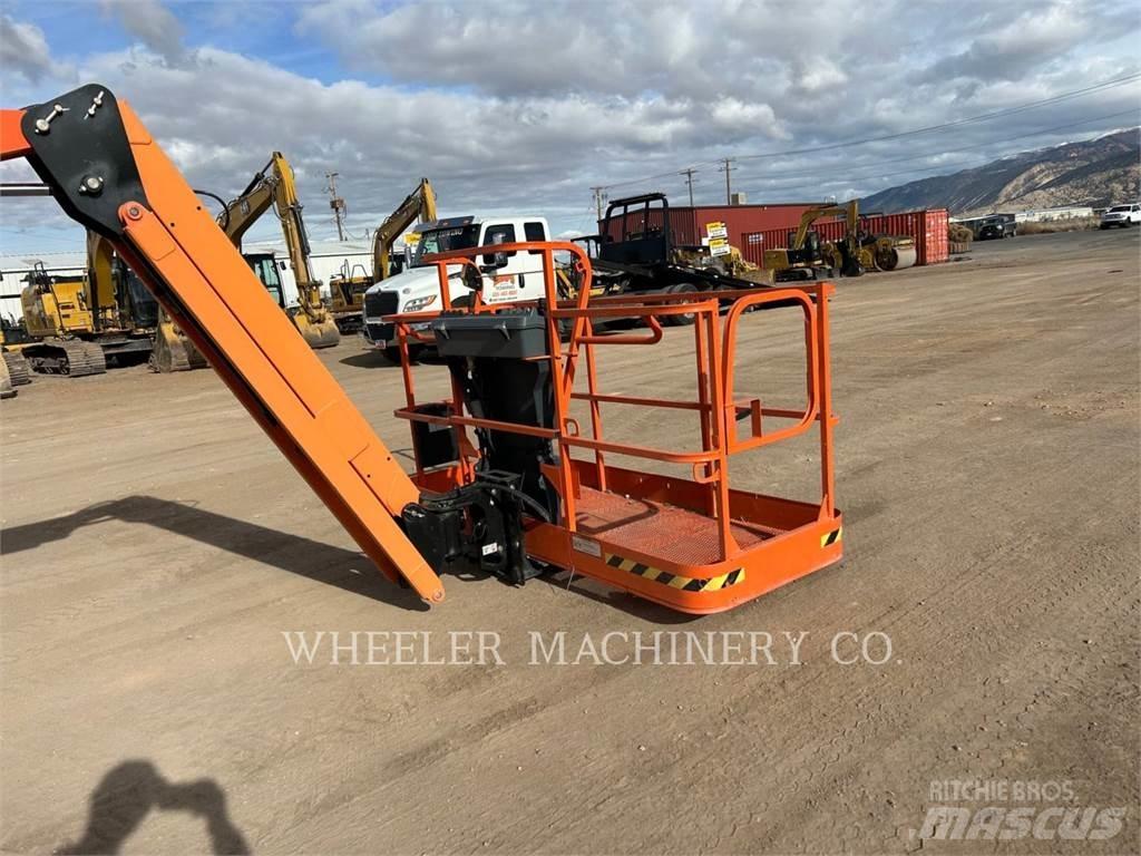 JLG 460SJ Piattaforme a braccio articolato