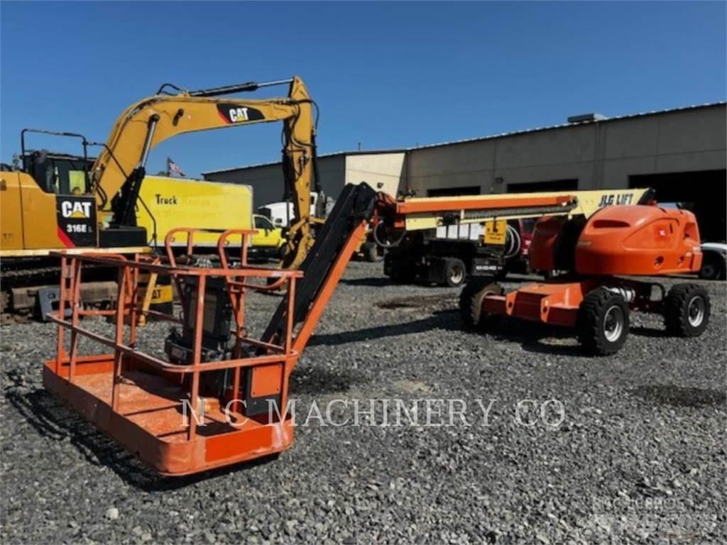 JLG 460SJ Escavatori cingolati