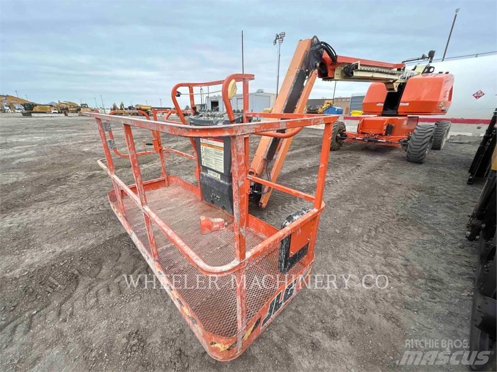 JLG 460SJ Piattaforme a braccio articolato