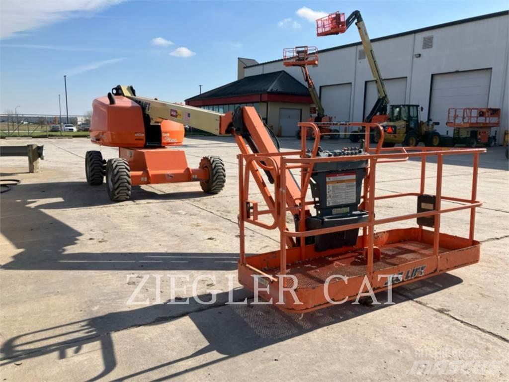 JLG 460SJ Piattaforme a braccio articolato