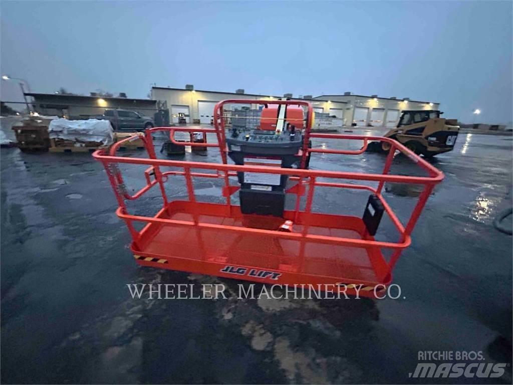 JLG 460SJ SP Piattaforme a braccio articolato