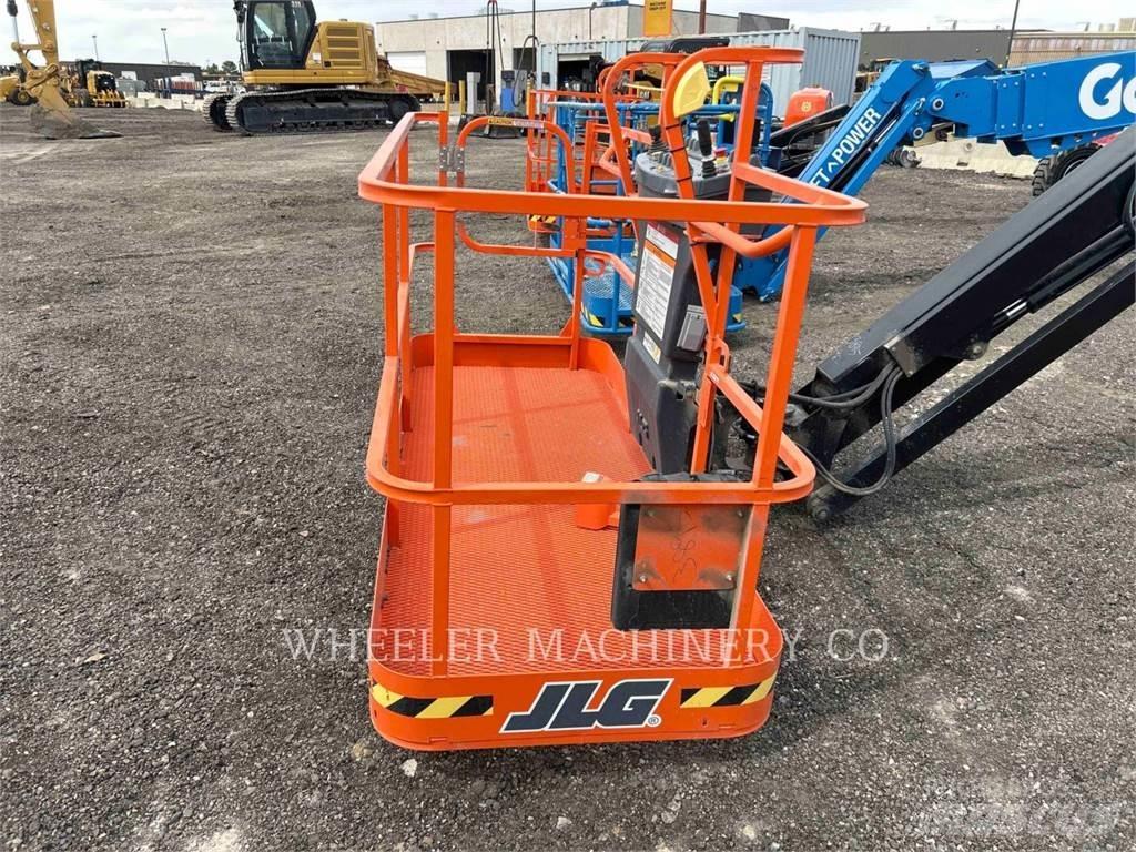 JLG 460SJ SP Piattaforme a braccio articolato