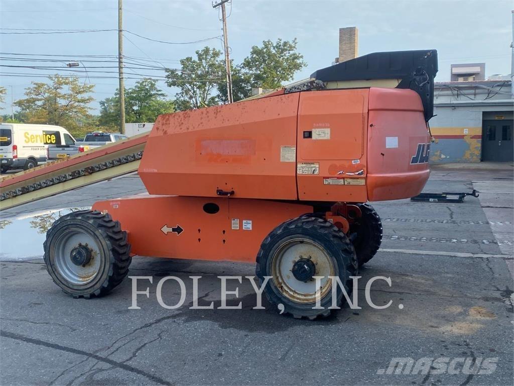 JLG 600S Piattaforme a braccio articolato