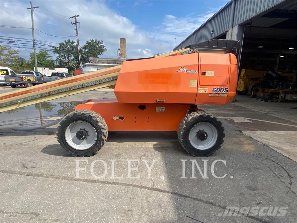 JLG 600S Piattaforme a braccio articolato