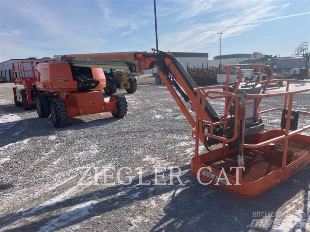 JLG 660SJ Piattaforme a braccio articolato