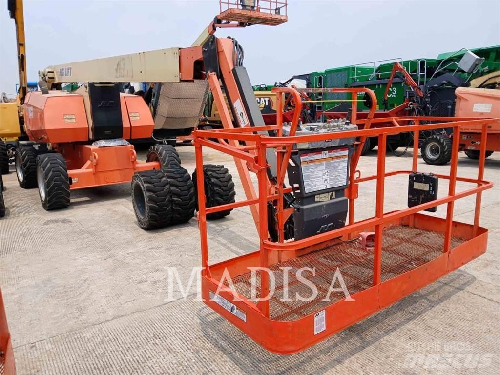 JLG 800 AJ Piattaforme a braccio articolato