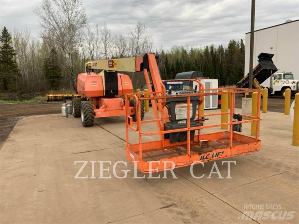 JLG 800AJ Piattaforme a braccio articolato