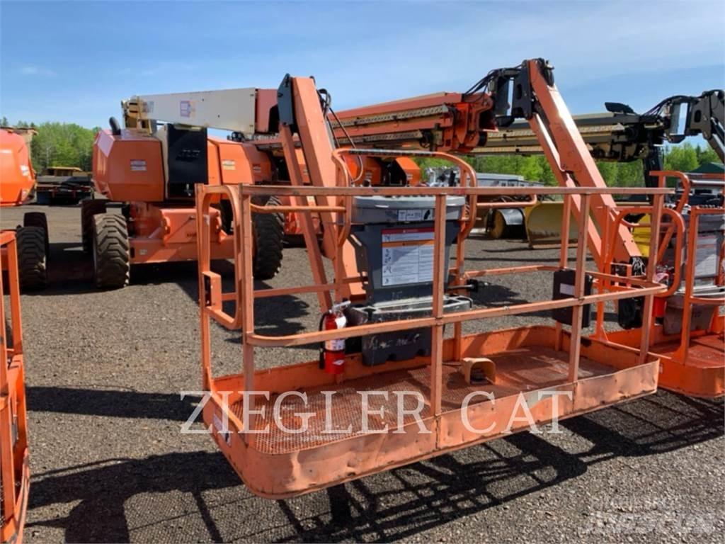 JLG 800AJ Piattaforme a braccio articolato