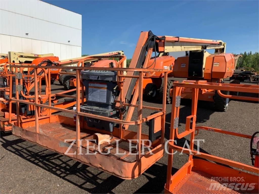 JLG 800AJ Piattaforme a braccio articolato