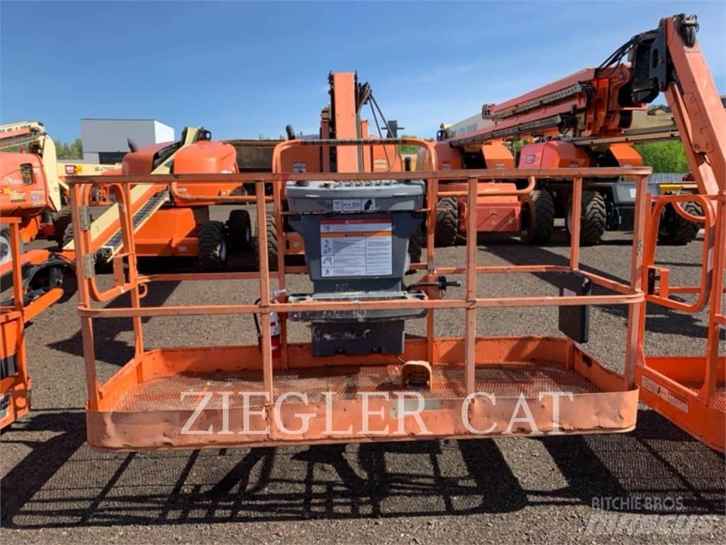 JLG 800AJ Piattaforme a braccio articolato