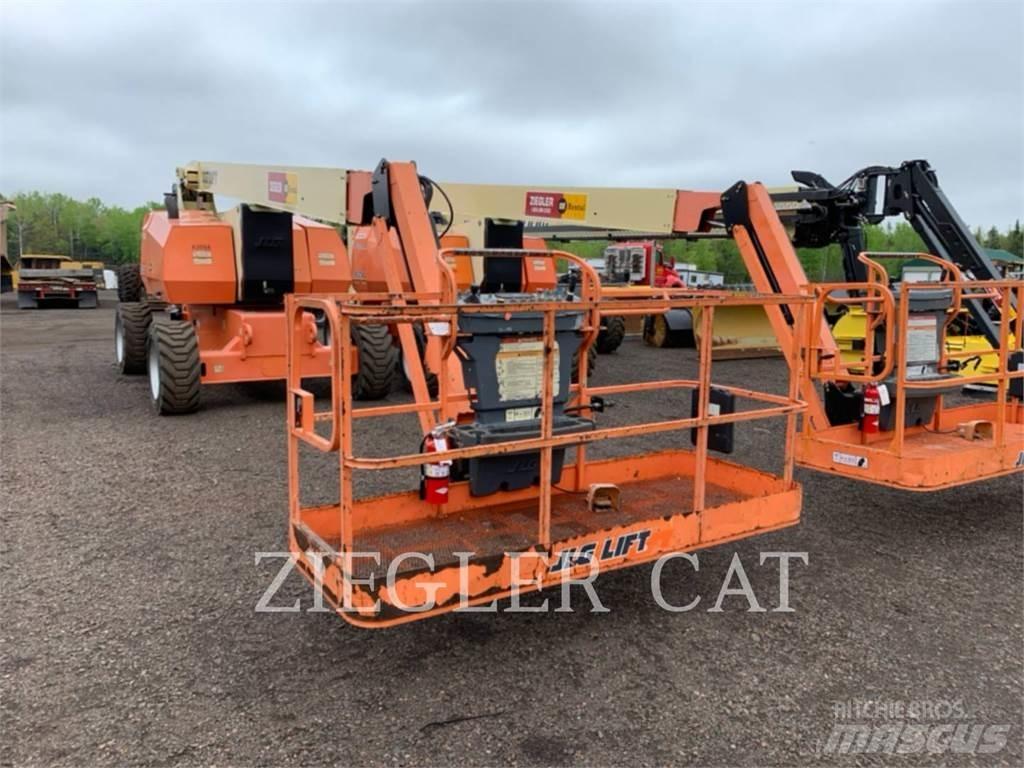 JLG 800AJ Piattaforme a braccio articolato