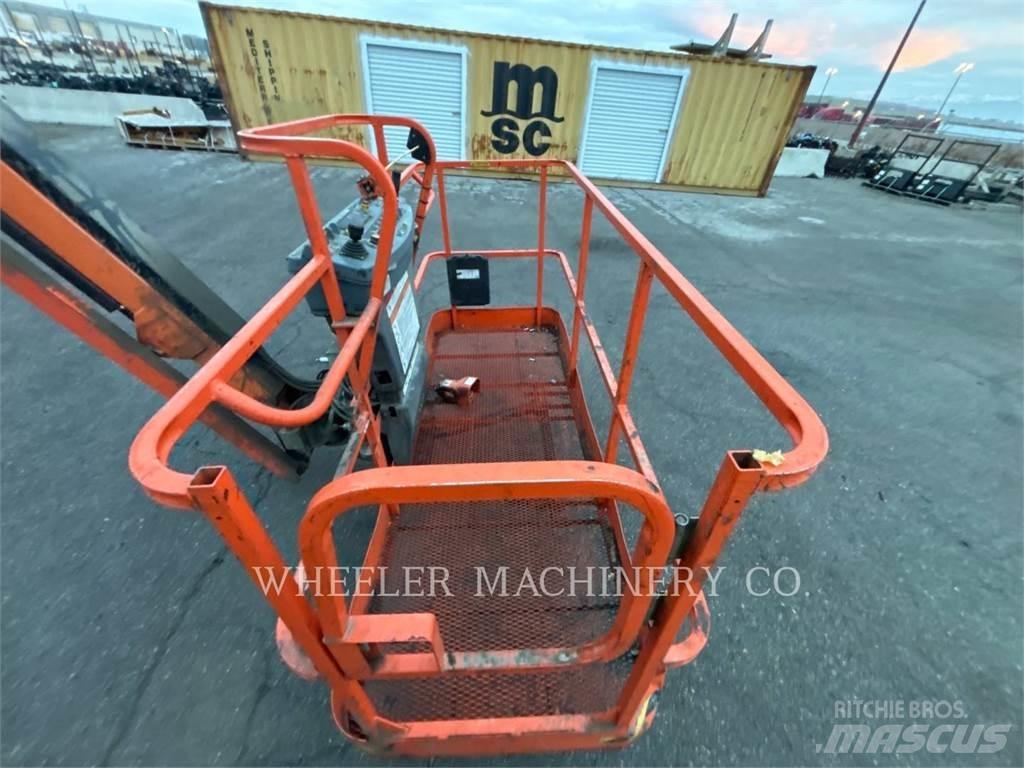 JLG 860SJ Piattaforme a braccio articolato