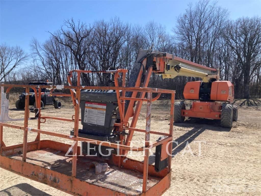 JLG 860SJ Piattaforme a braccio articolato