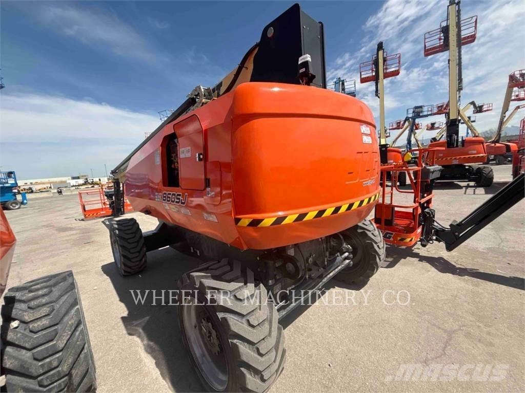 JLG 860SJ SP Piattaforme a braccio articolato