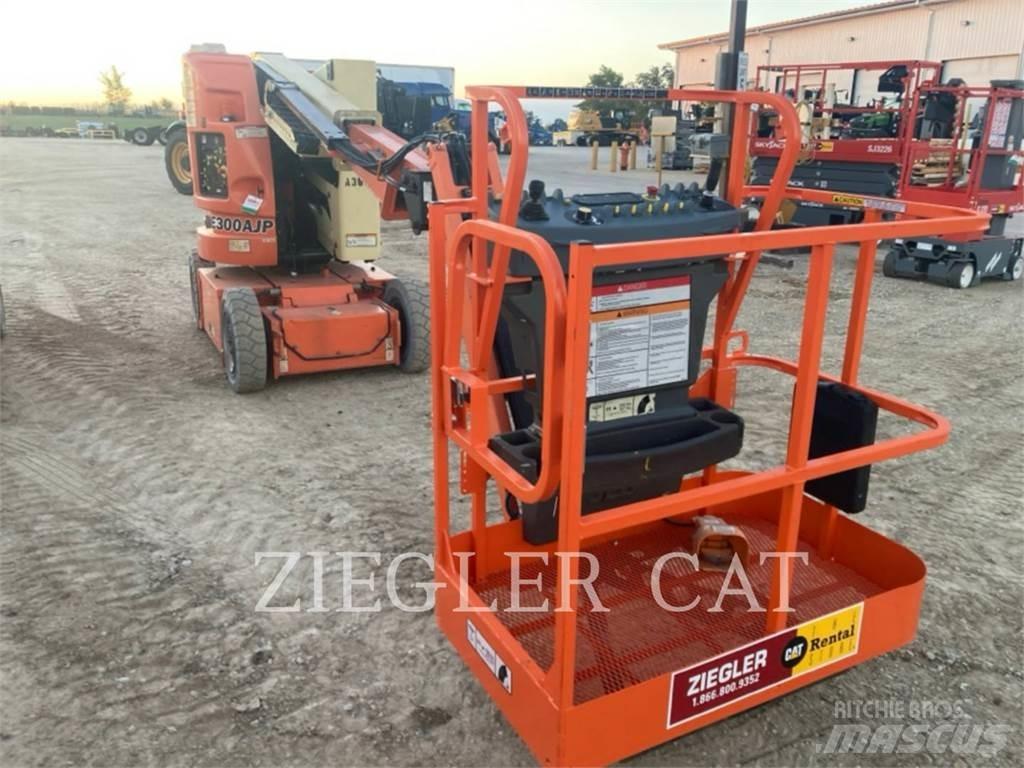 JLG E300AJP Piattaforme a braccio articolato