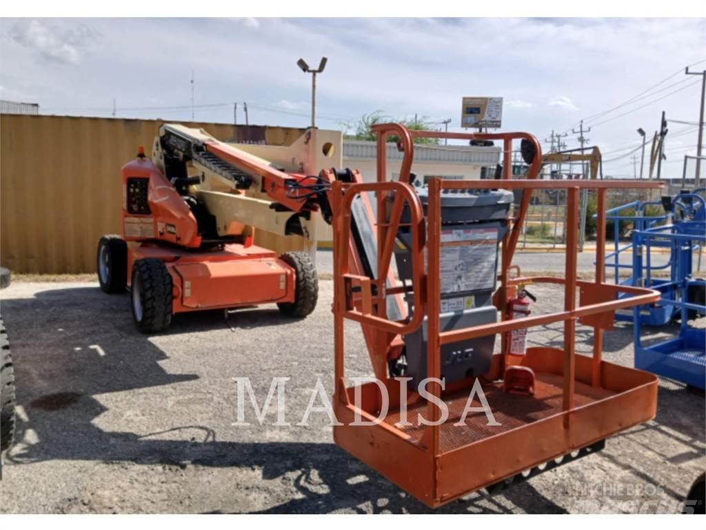 JLG E450AJ Piattaforme a braccio articolato