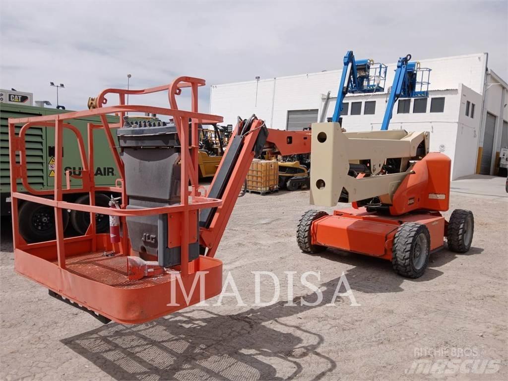 JLG E450AJ Piattaforme a braccio articolato